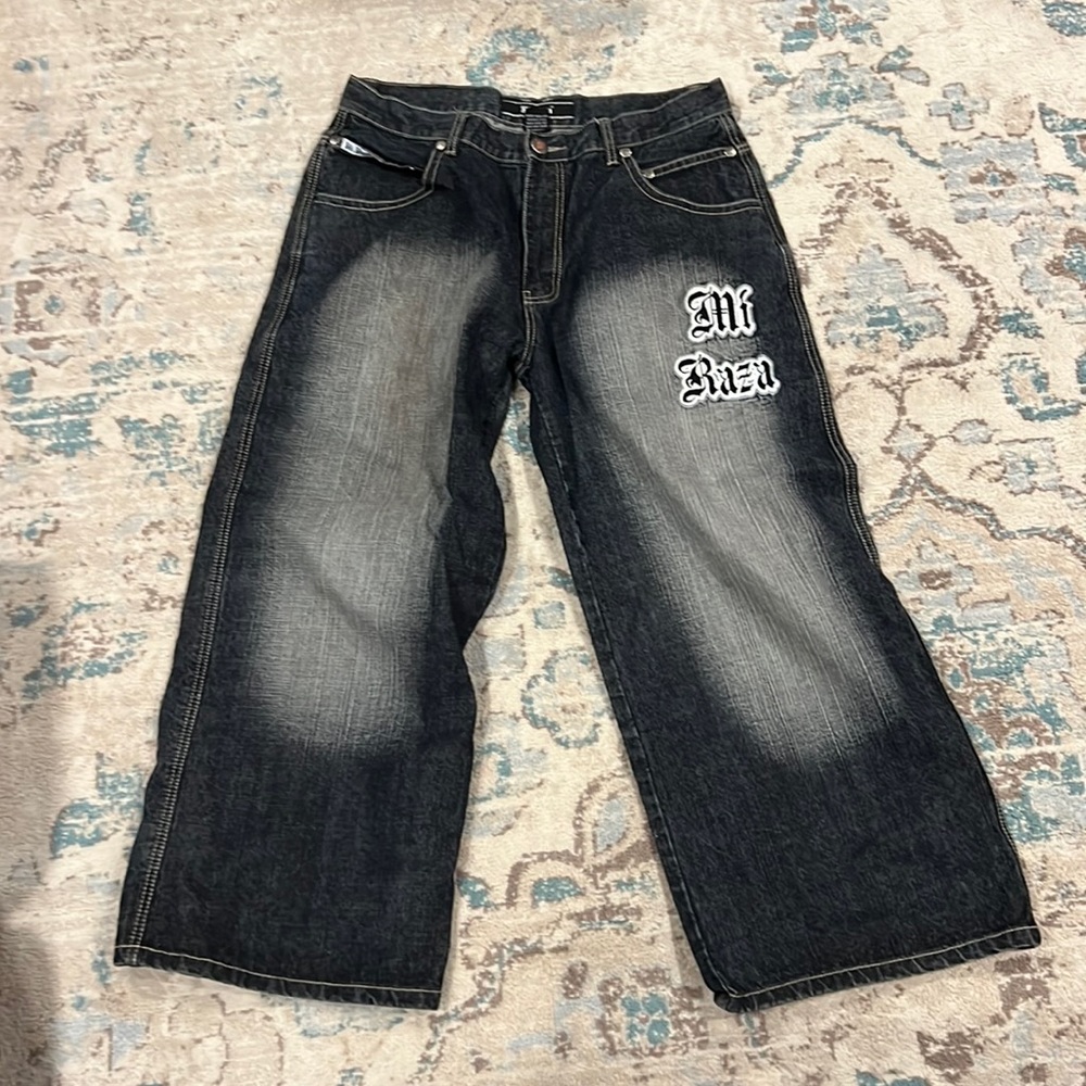 Mi Raza jeans. Dark blue Demin. Embroidered. 38x29.